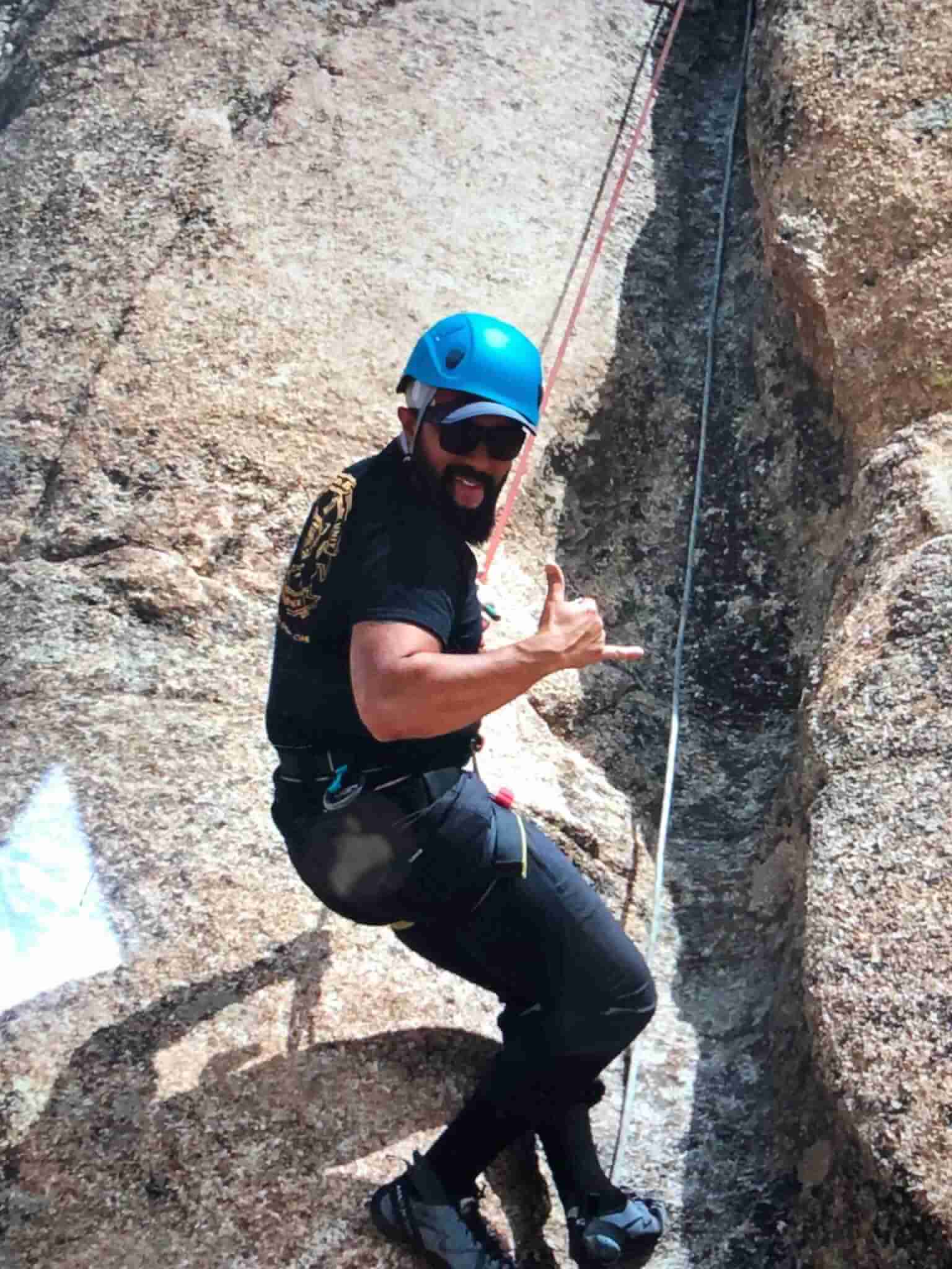 Facetune_25-06-2023-09-03-21